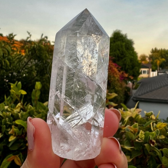 SUPER RARE White Fluorite Tower - Picture 7 of 7